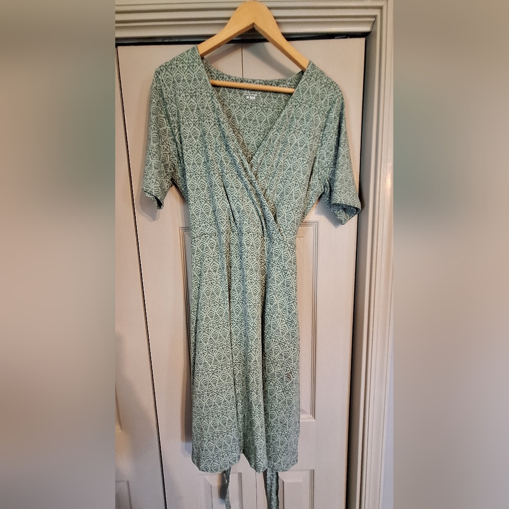 L.L. Bean Green V-Neck Midi Sundress